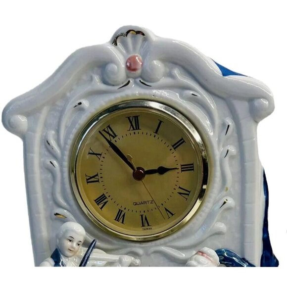 Vintage Colonial Couple Mantle Clock Porcelain Man w/ Violin Woman w/ Harp 10" - Picture 3 of 10